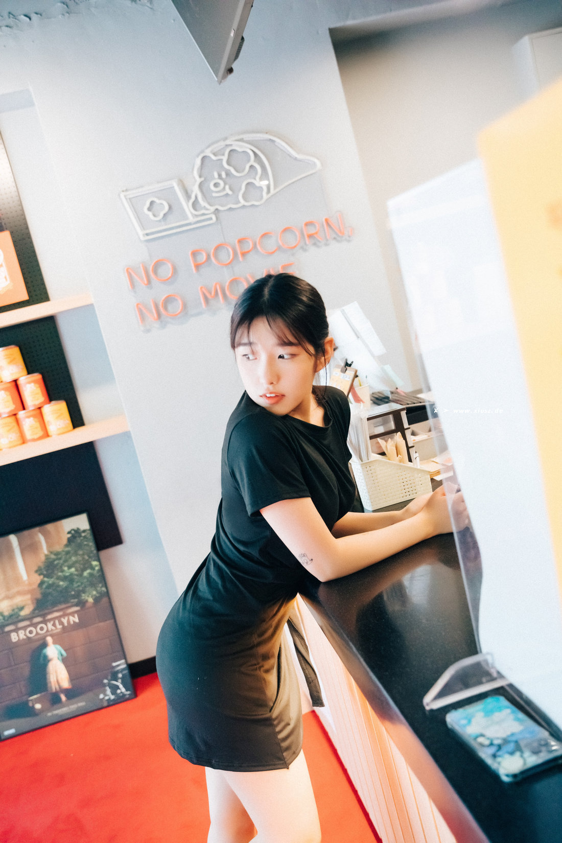 Sonson(손손) – NO.037 Loozy-Cinema Girl[78P]